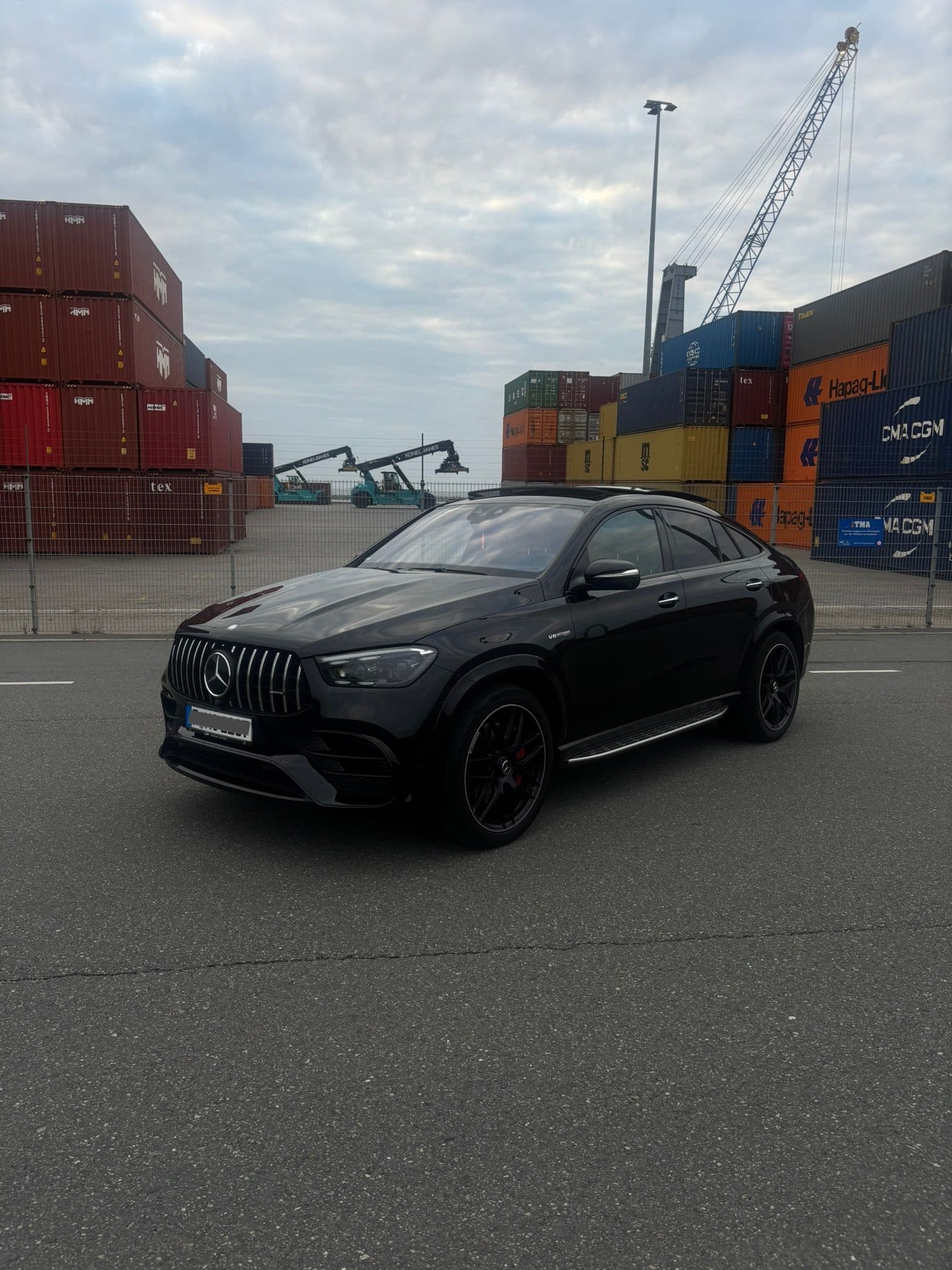 Mercedes-Benz GLE63s AMG huren Lelystad — MONFRERECARS