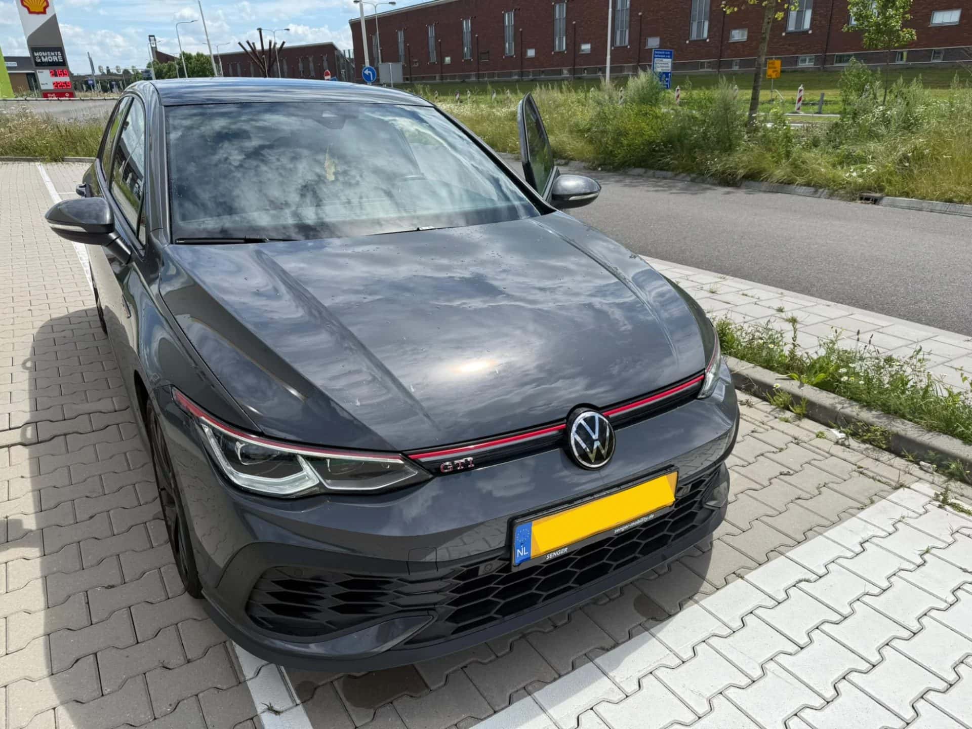 Volkswagen Golf 8 GTI Clubsport huren Rotterdam — Nova Cars