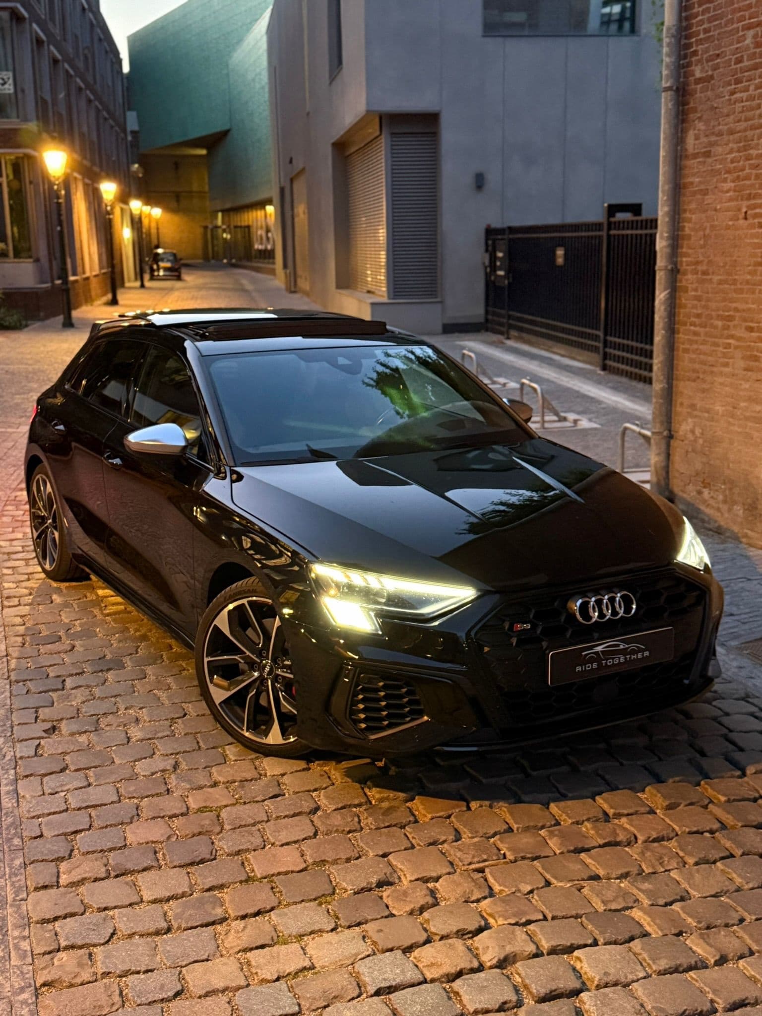 Audi S3 Sportback huren Den Bosch — RideTogether