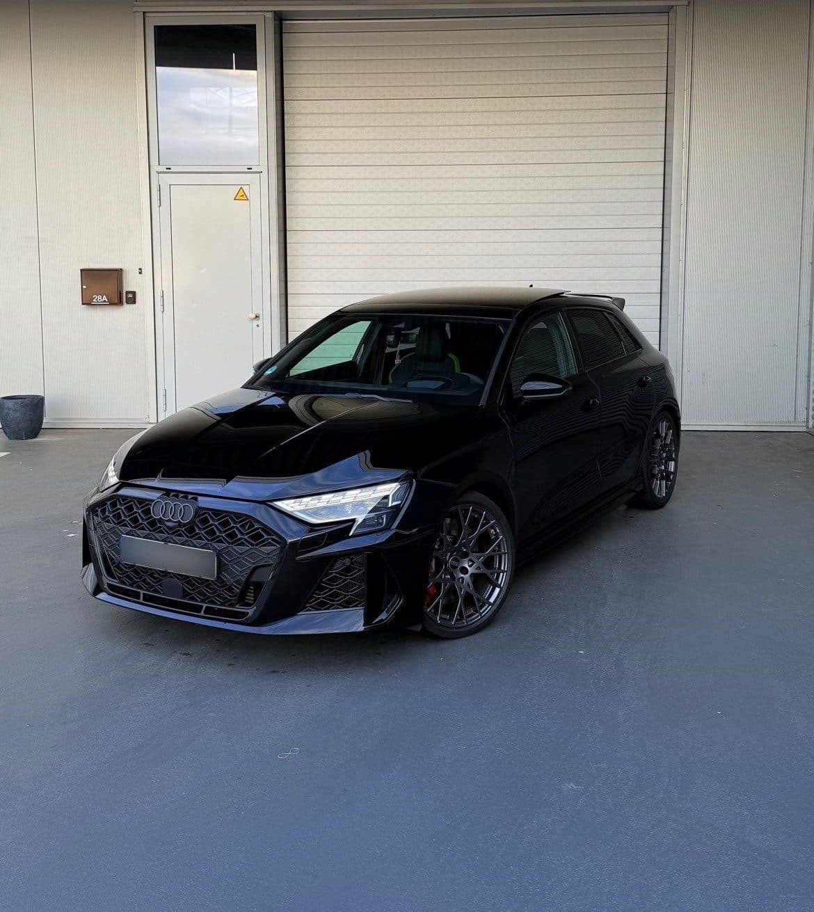 Audi RS3 Sportback (2025) huren Rotterdam — RM Cars 010