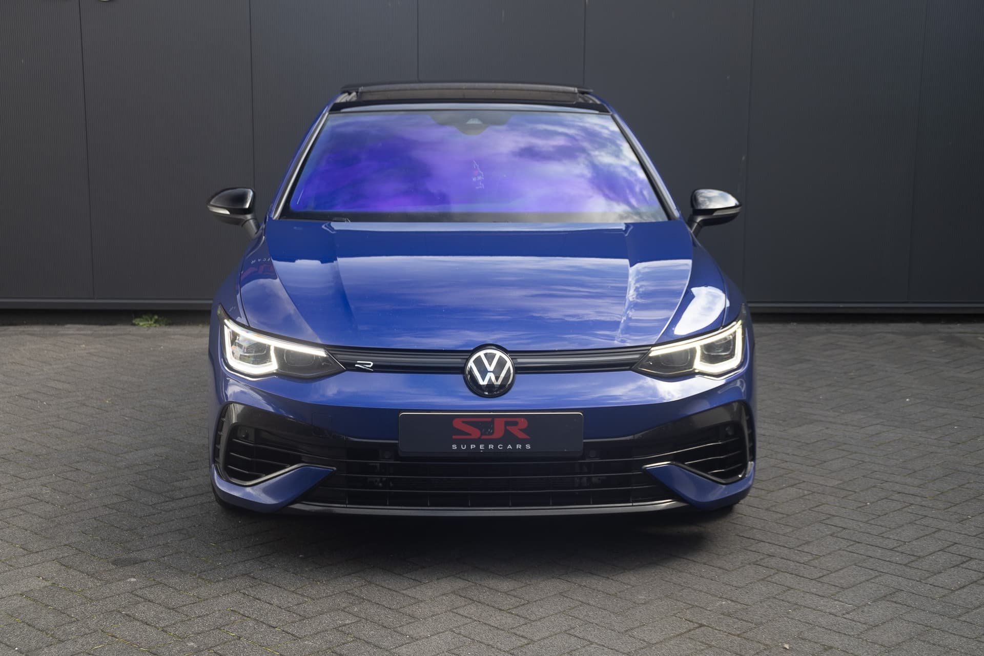 Volkswagen Golf 8R Performance huren Den Bosch — SJR Supercars