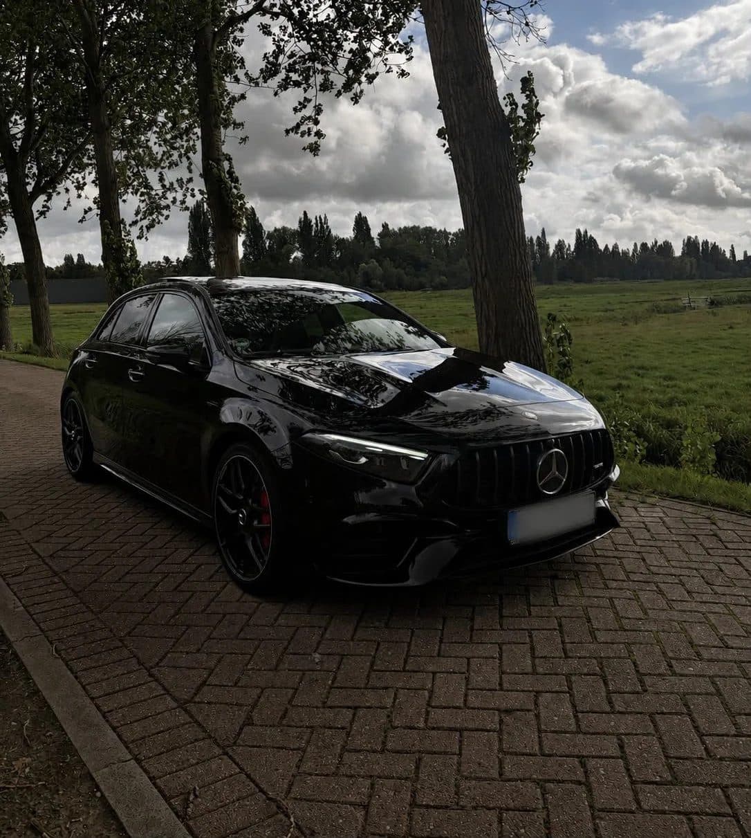 Mercedes-Benz A45s AMG huren Rotterdam — TBM Verhuur