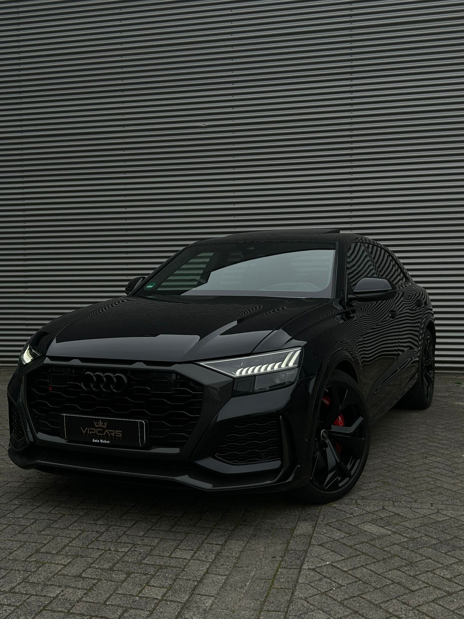 Audi RSQ8 huren Amsterdam — VIP CARS Autoverhuur