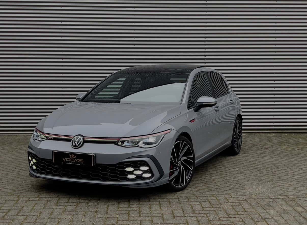 Volkswagen Golf 8 GTI huren Arnhem — VIP CARS Autoverhuur