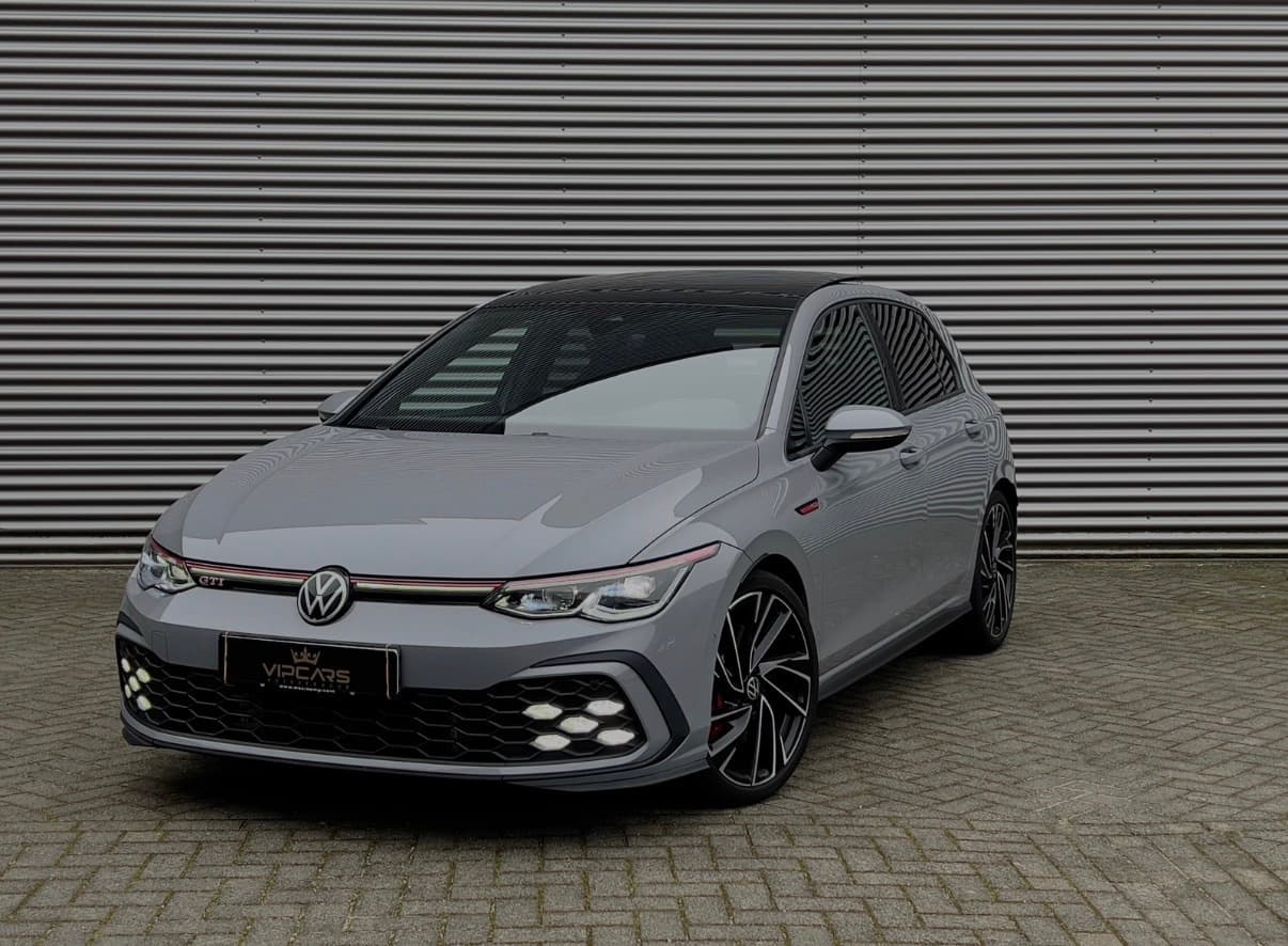 Volkswagen Golf 8 GTI huren Den Haag — VIP CARS Autoverhuur
