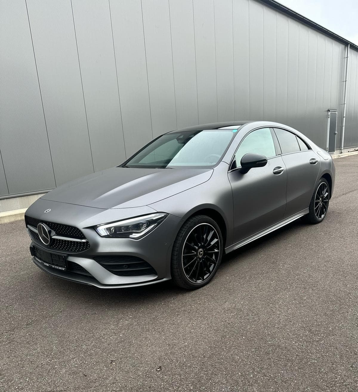 Mercedes-Benz CLA250e huren Rotterdam — Vlot Autoverhuur