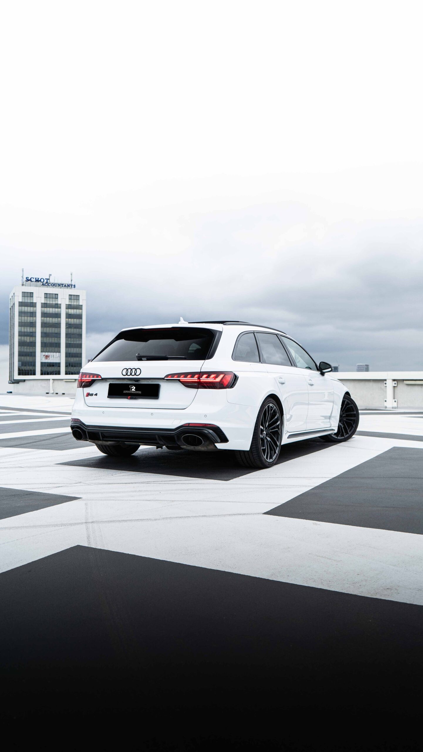 Audi RS4 Avant 5