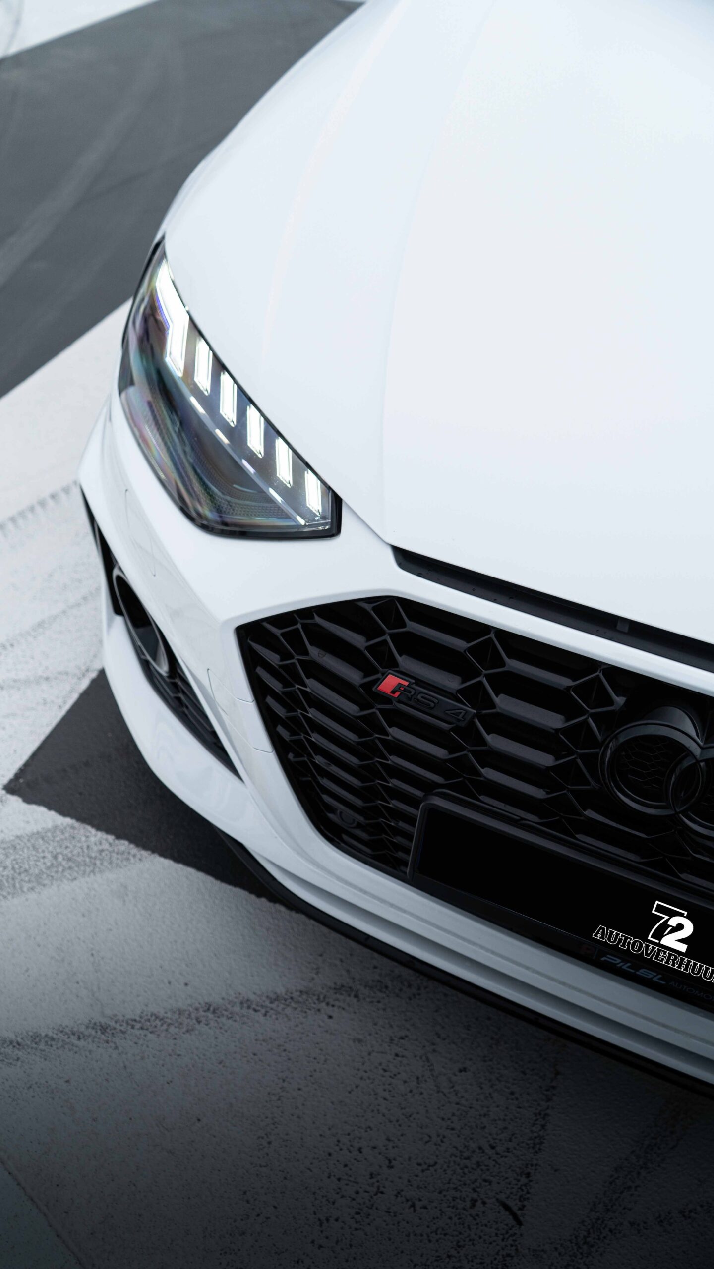 Audi RS4 Avant 9