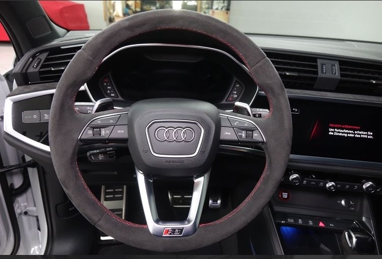 Audi RSQ3 Sportback 7
