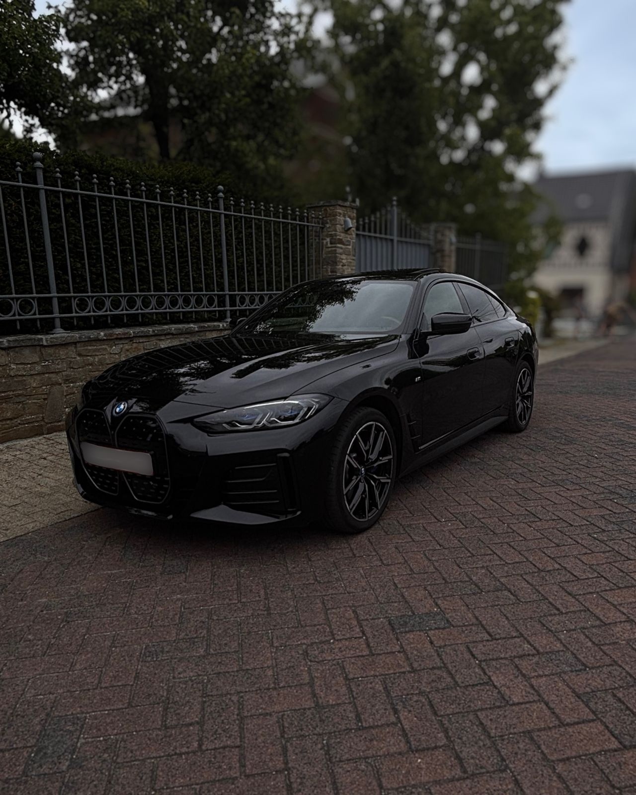 BMW i4 M-Sport huren Brussel — AirGT