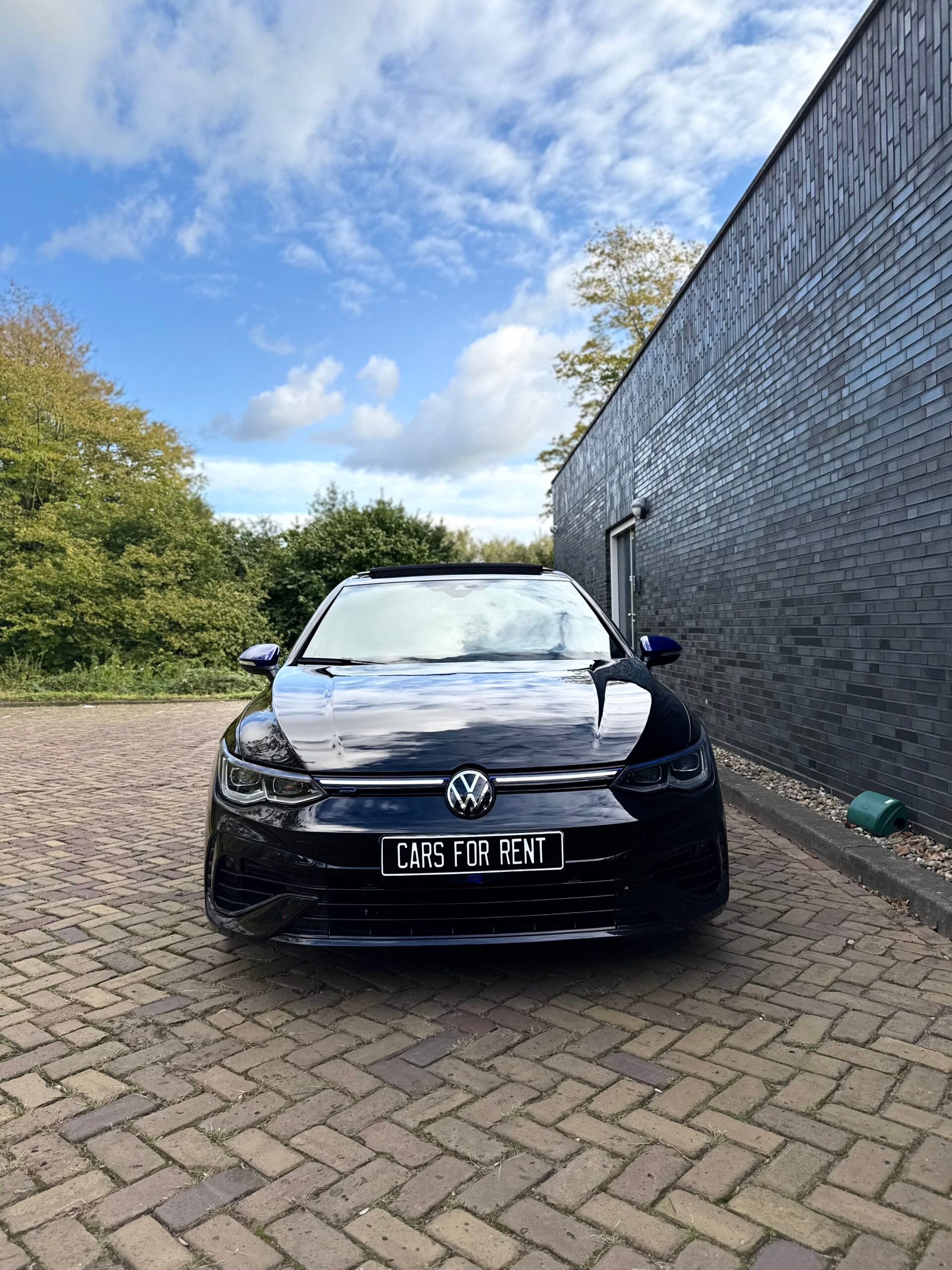 Volkswagen Golf 8 R 20 Years Edition 2