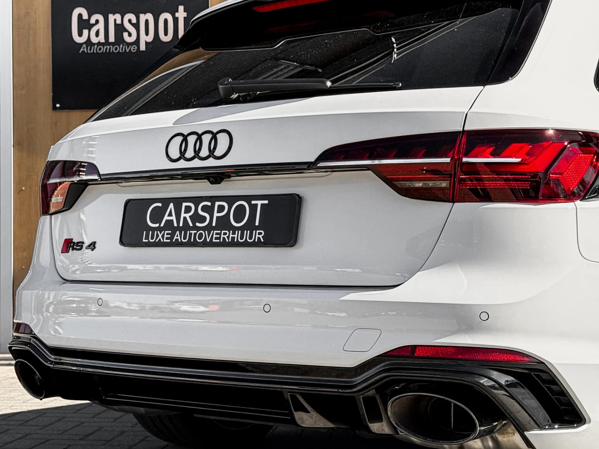 Audi RS4 Avant 3