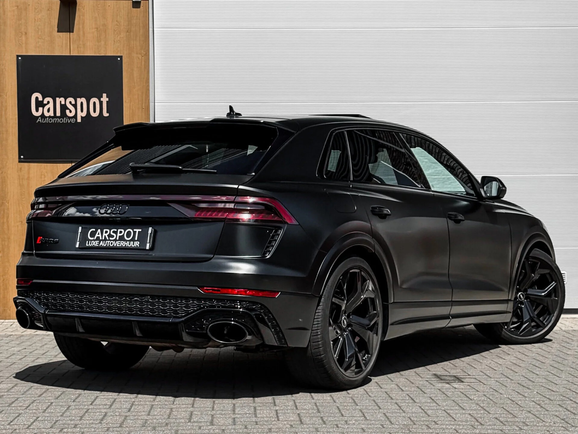 Audi RSQ8 13