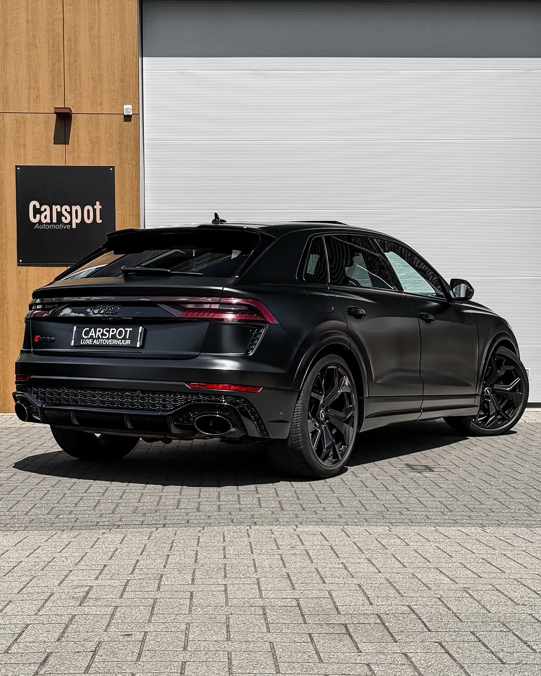 Audi RSQ8 10