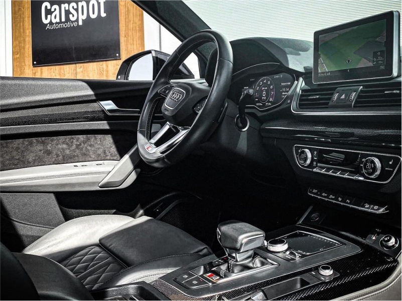 Audi SQ5 4