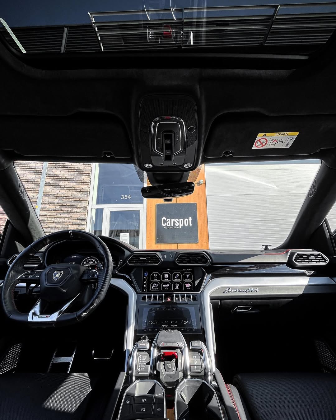 Lamborghini Urus (Rode Accenten) 5