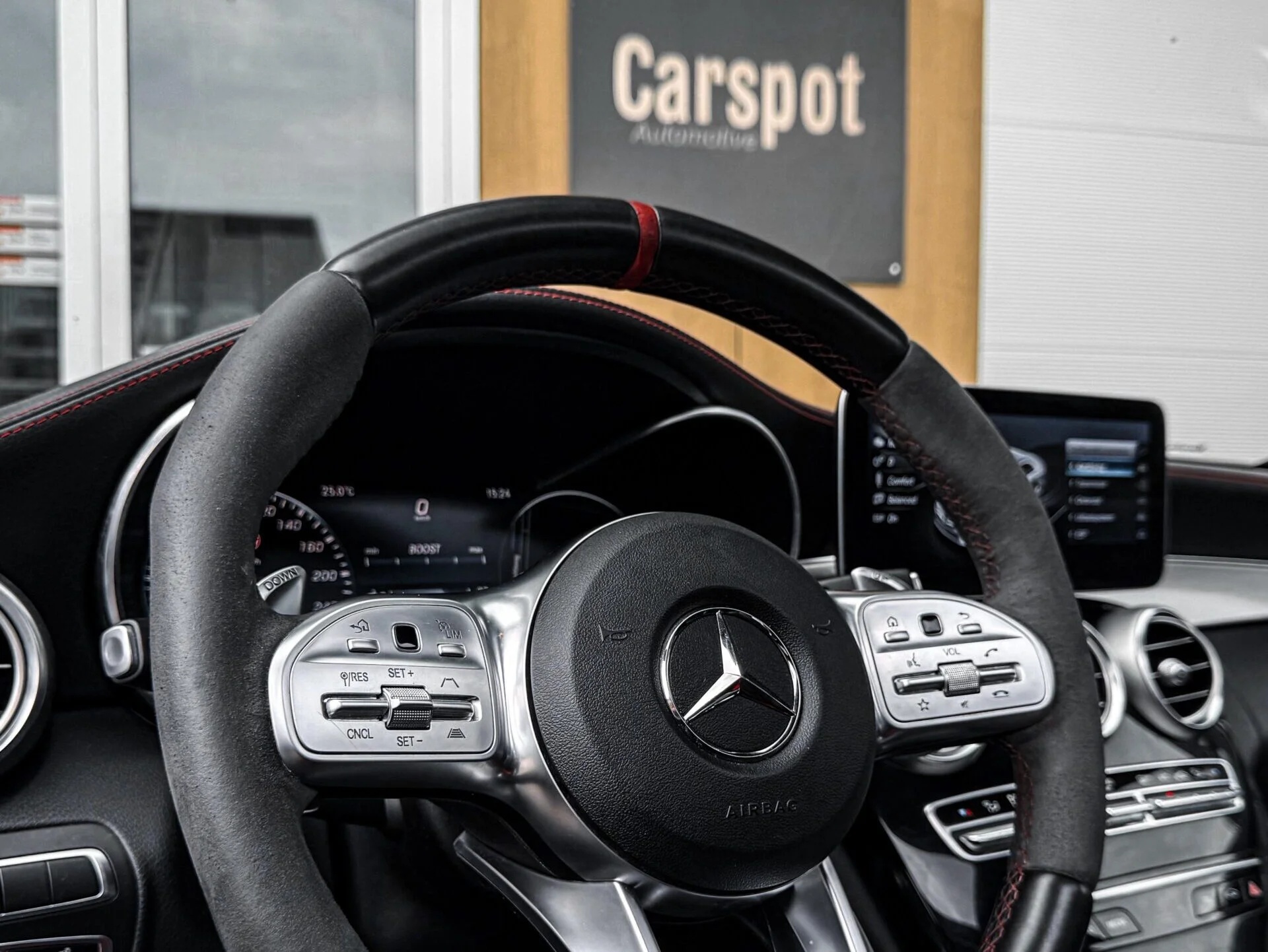 Mercedes-AMG C43 2