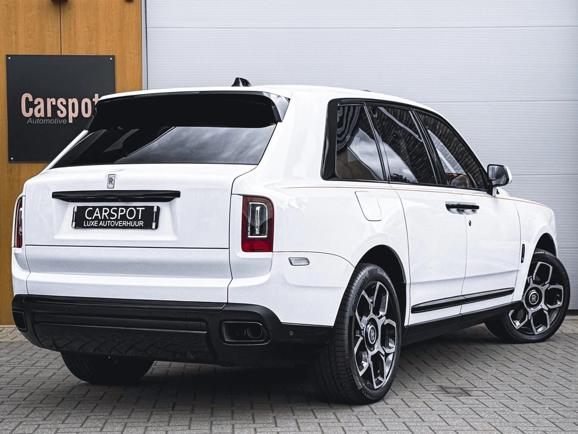 Rolls-Royce Cullinan Black Badge 14