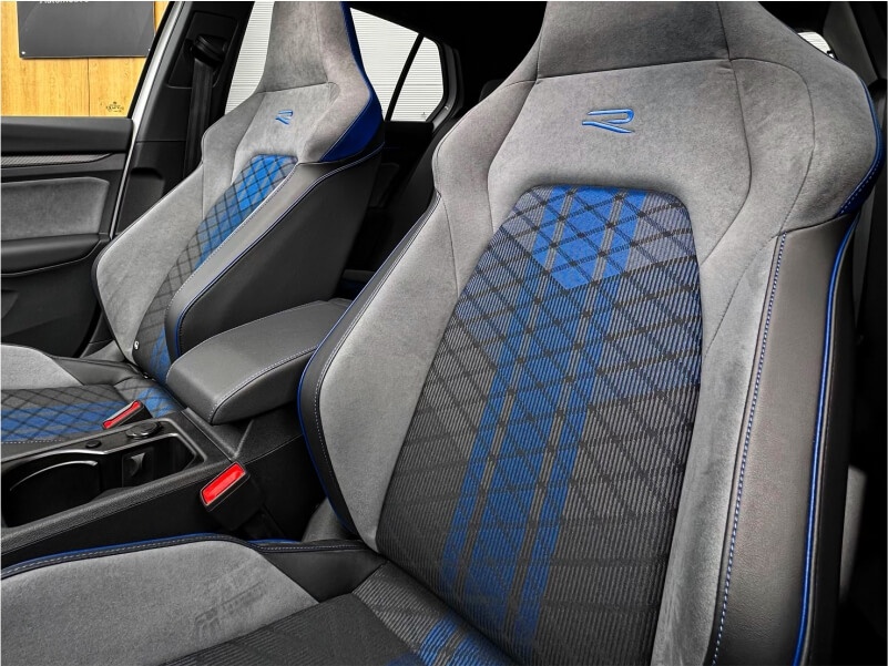 Volkswagen Golf 8R 3