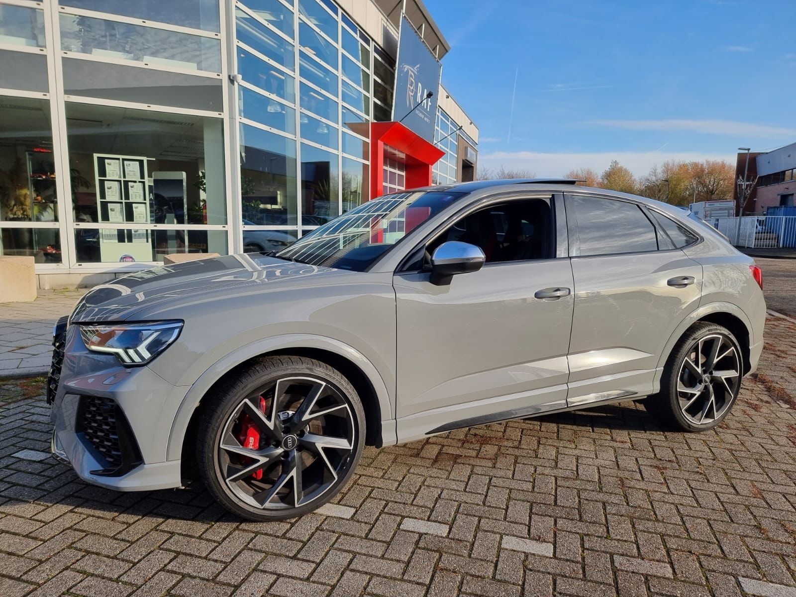 Audi RSQ3 Sportback 11
