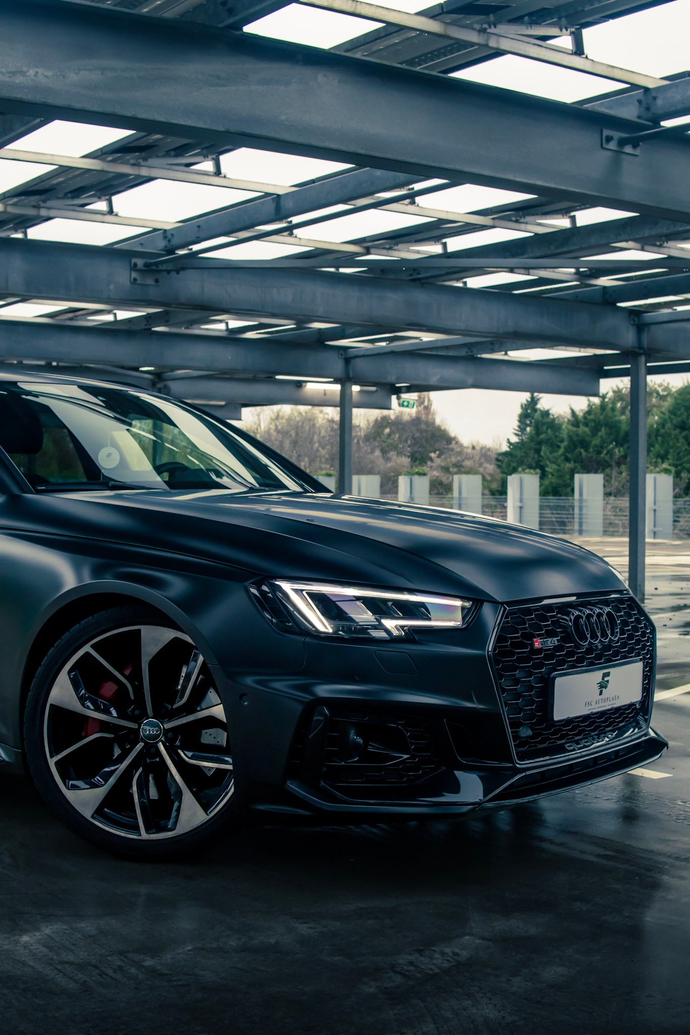 Audi RS4 5