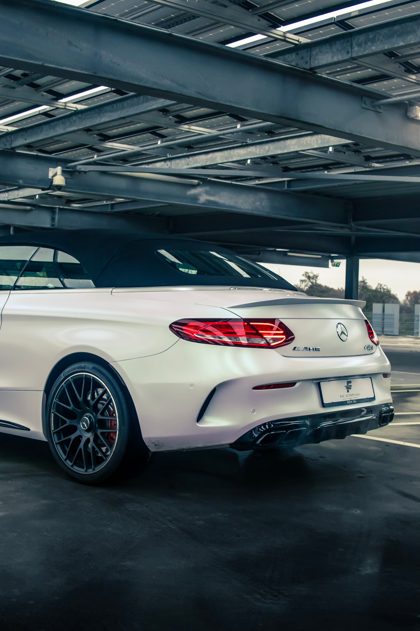 Mercedes-Benz AMG C63s 6