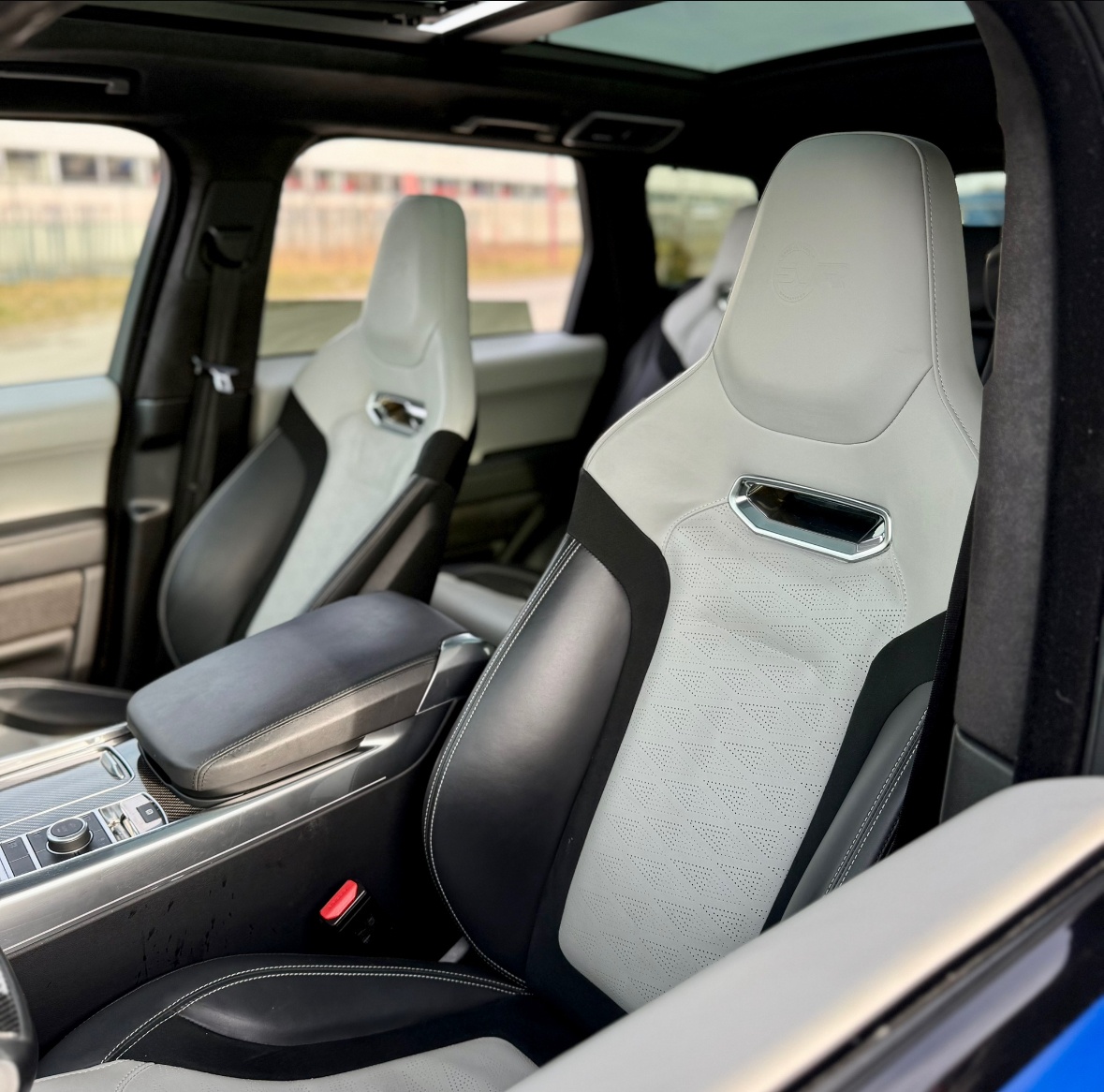 Land Rover Range Rover Sport SVR 3