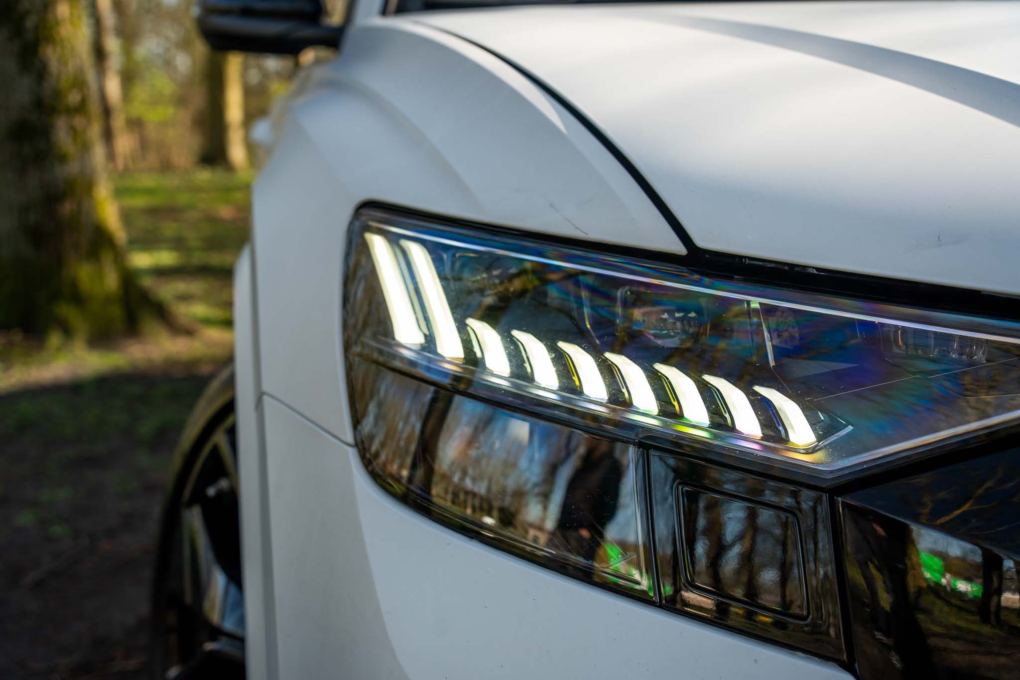 Audi RSQ8 3