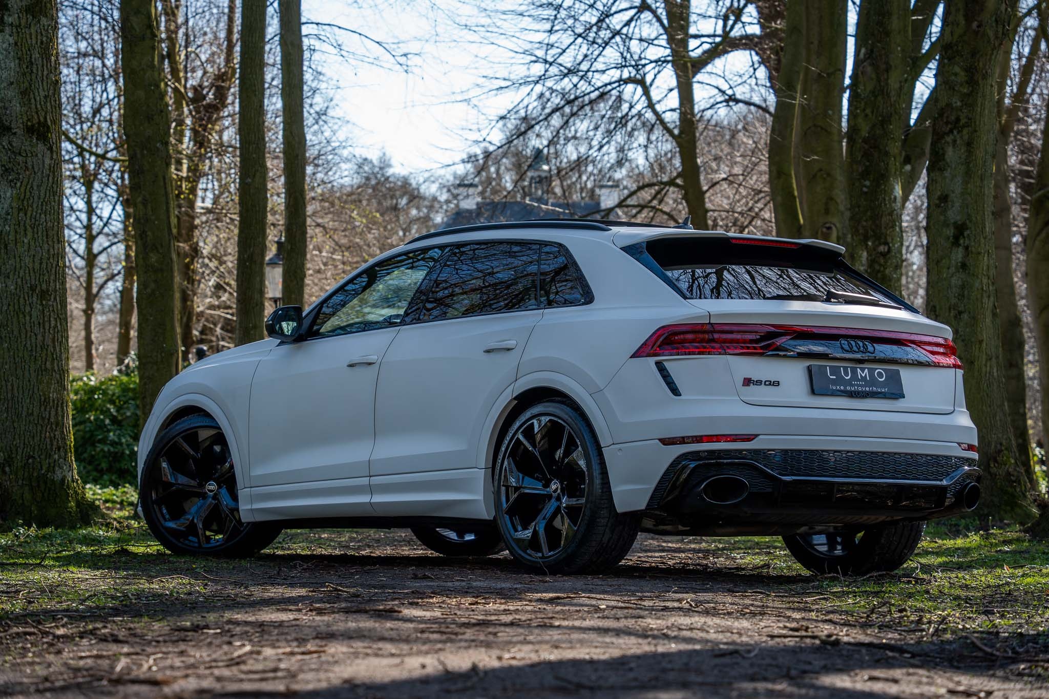 Audi RSQ8 5