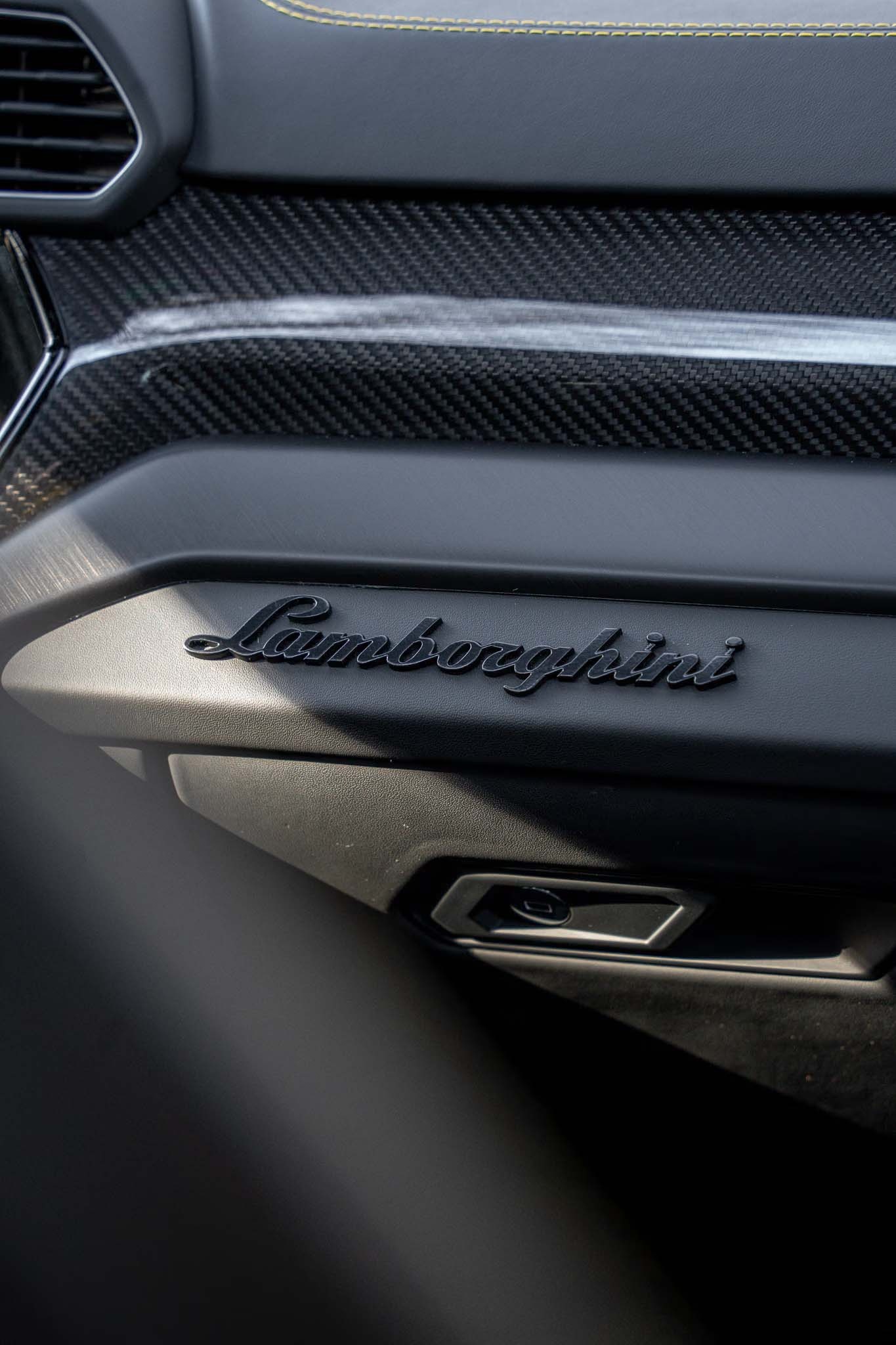 Lamborghini Urus S 9