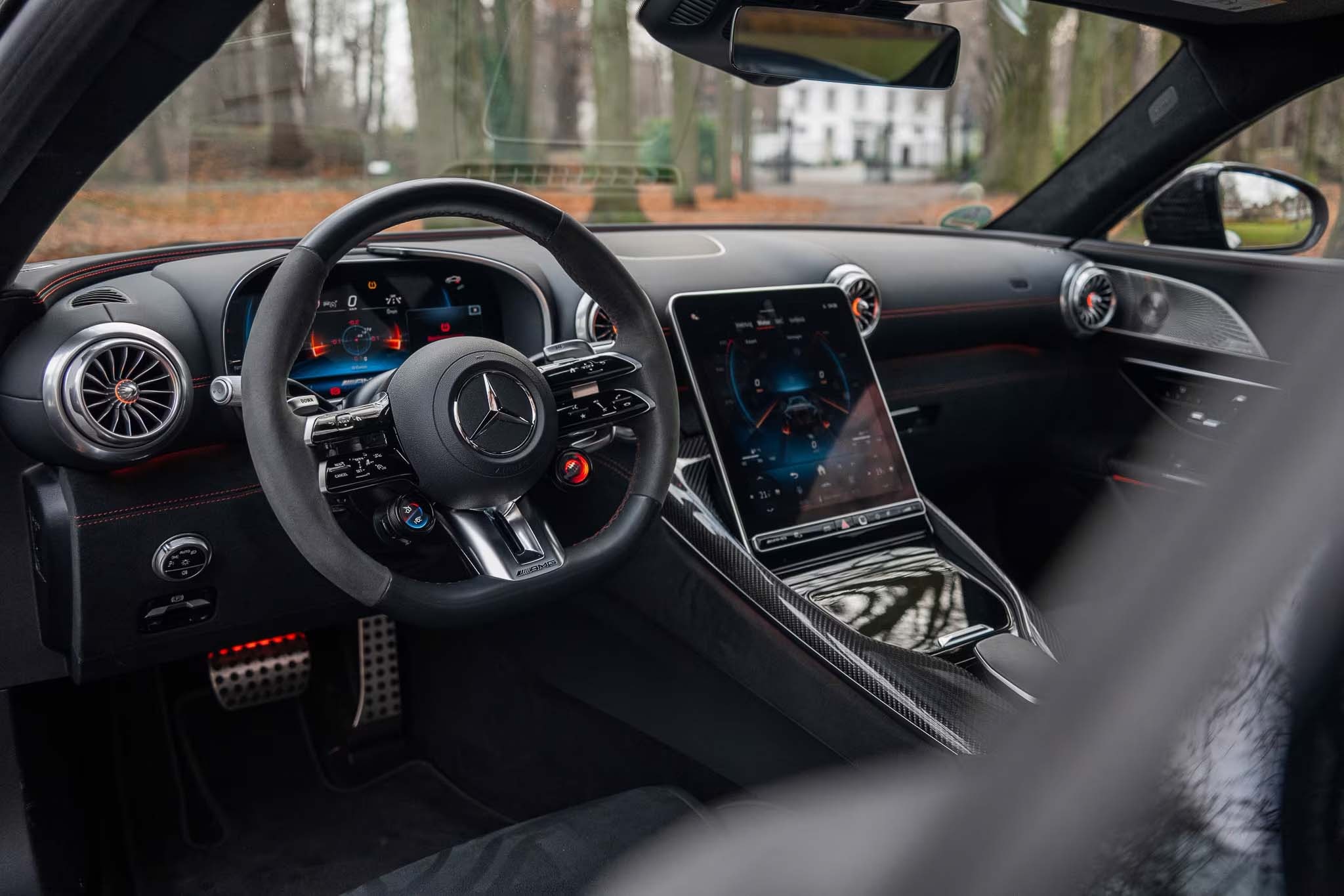 Mercedes-AMG GT63 8