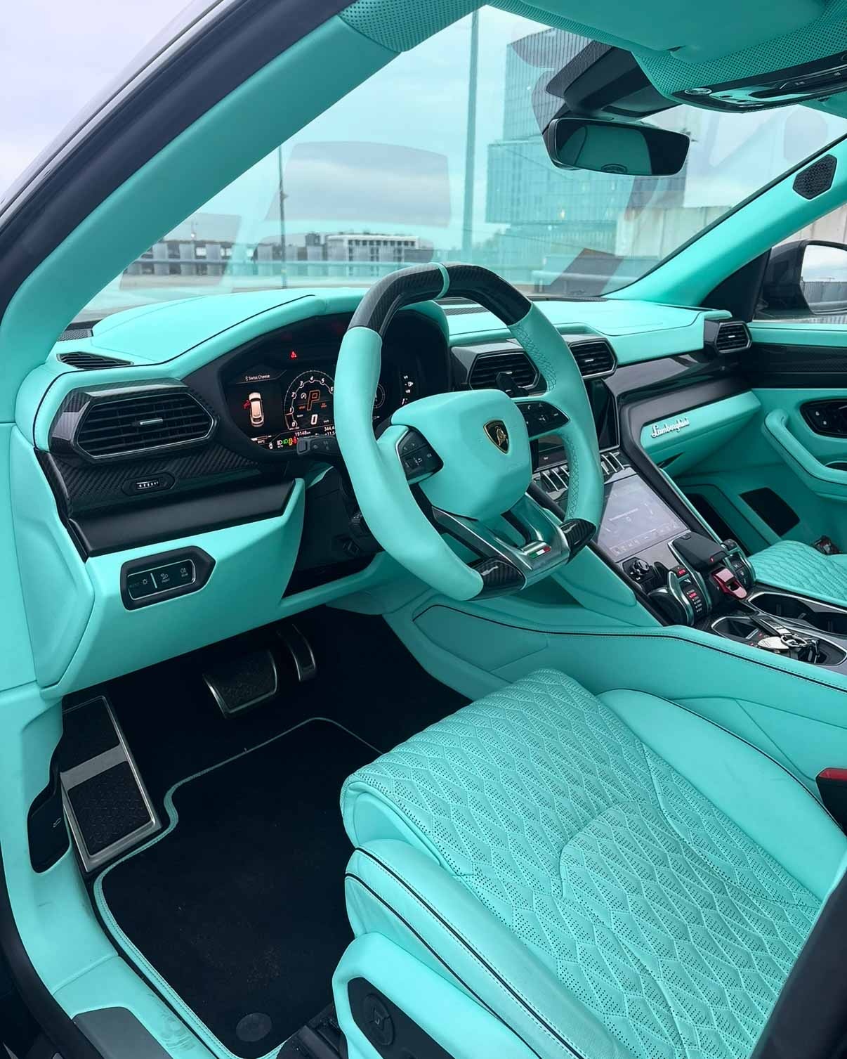 Lamborghini Urus Mansory Tiffany 6