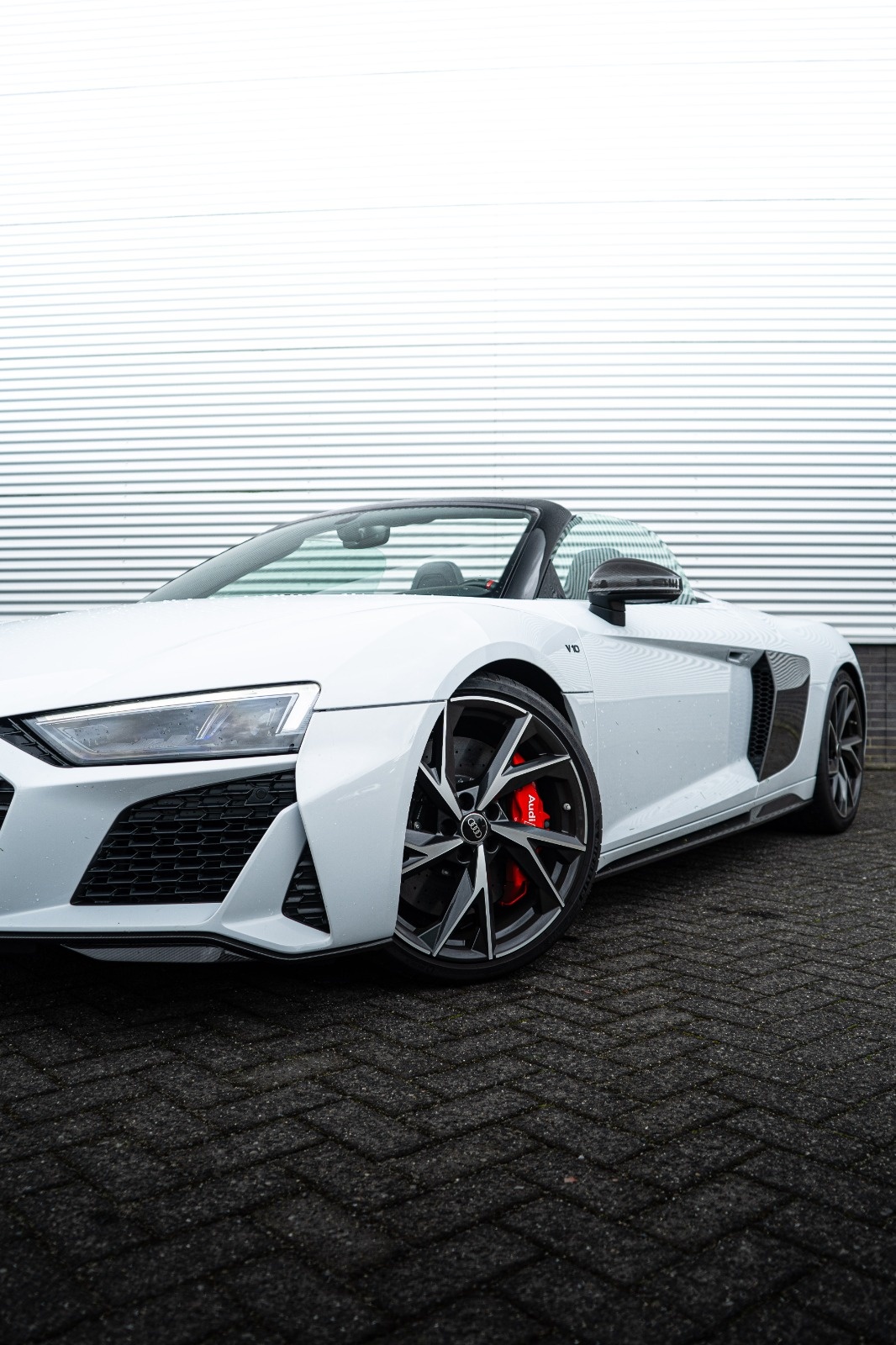 Audi R8 V10 Spyder 9