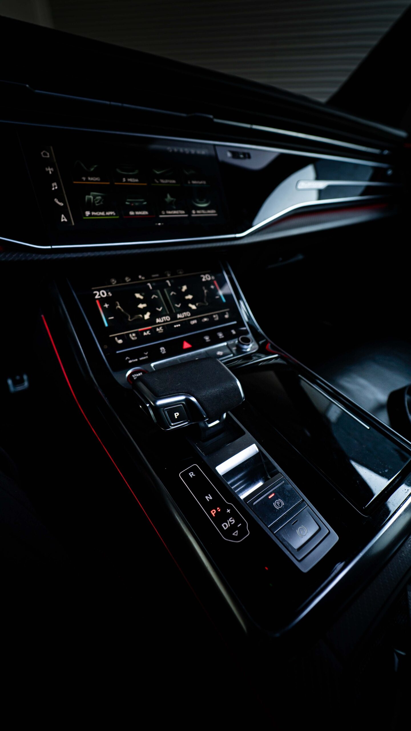 Audi RSQ8 4