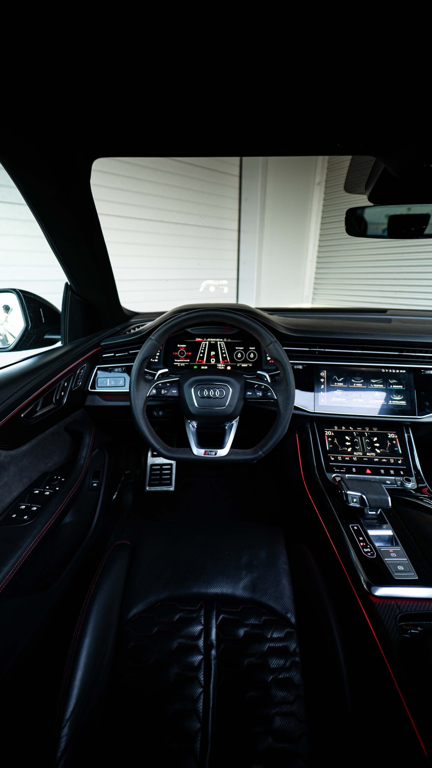 Audi RSQ8 7