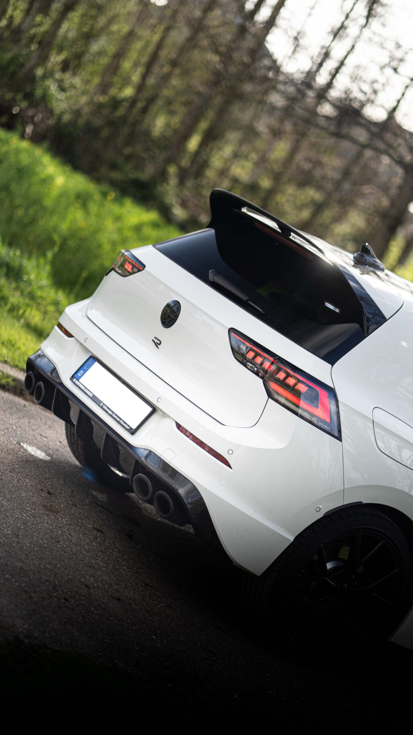 Volkswagen Golf 8.5R Black Edition 5