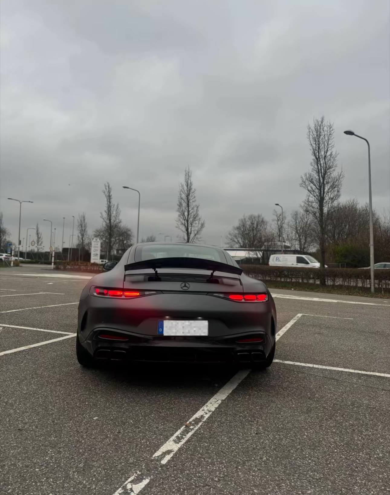 Mercedes-AMG GT 63 S Coupé 15