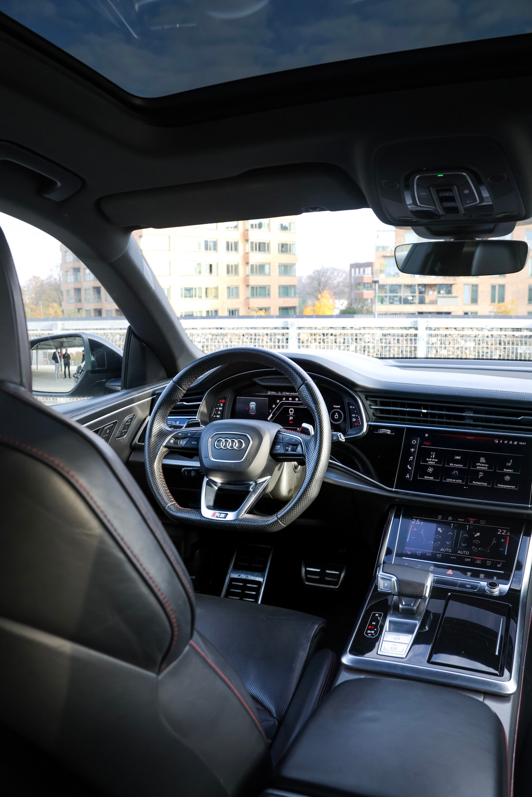 Audi RSQ8 5