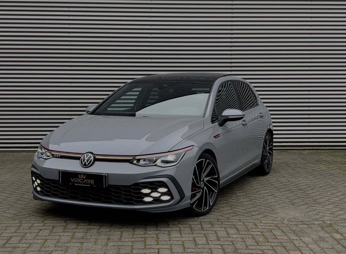 Volkswagen Golf 8 GTI huren Den Haag