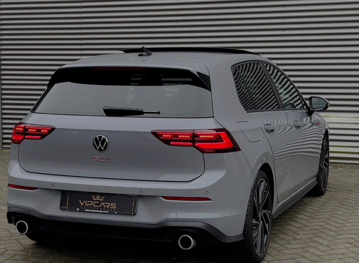 Volkswagen Golf 8 GTI 2