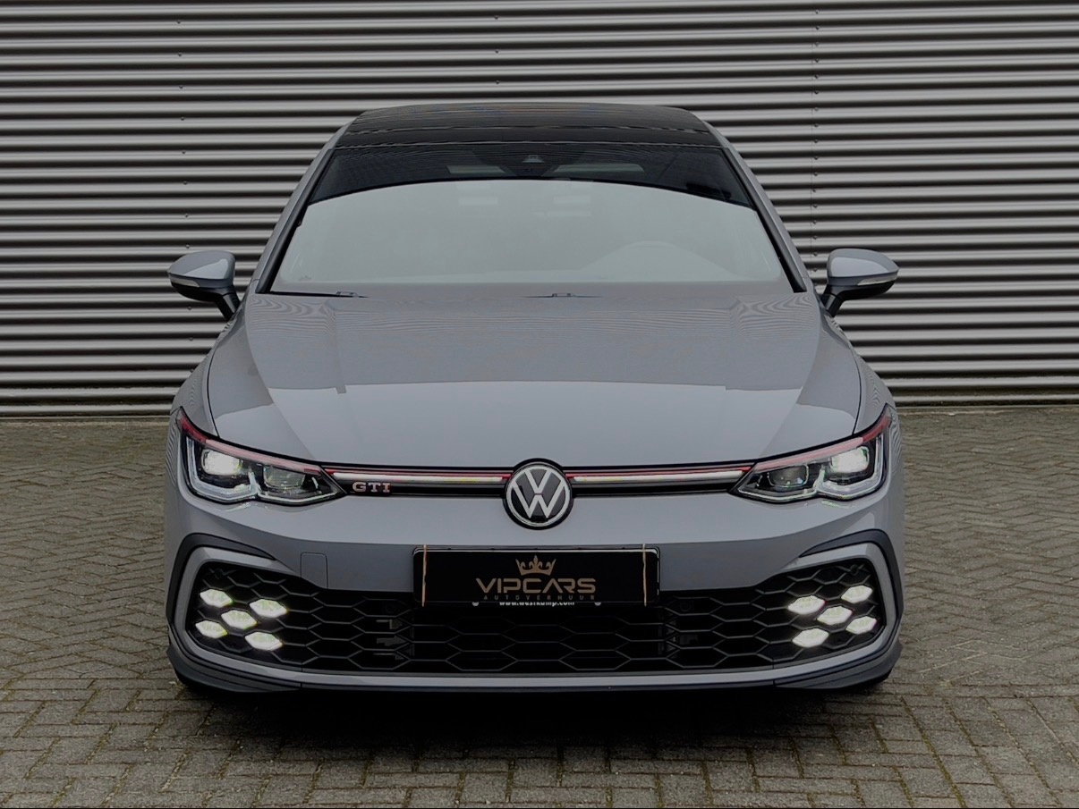 Volkswagen Golf 8 GTI 3